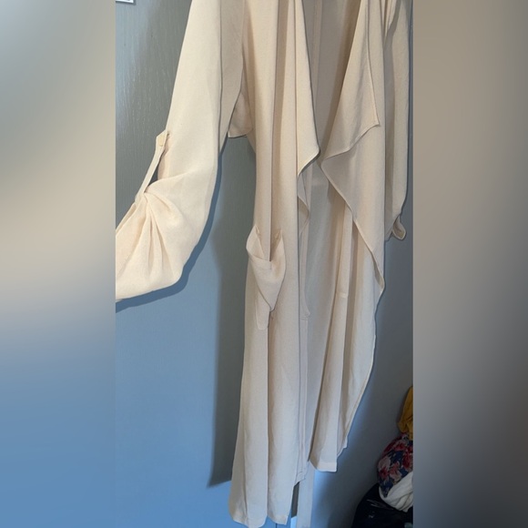 Forever 21 beige belted  cardigan/robe - Picture 8 of 10